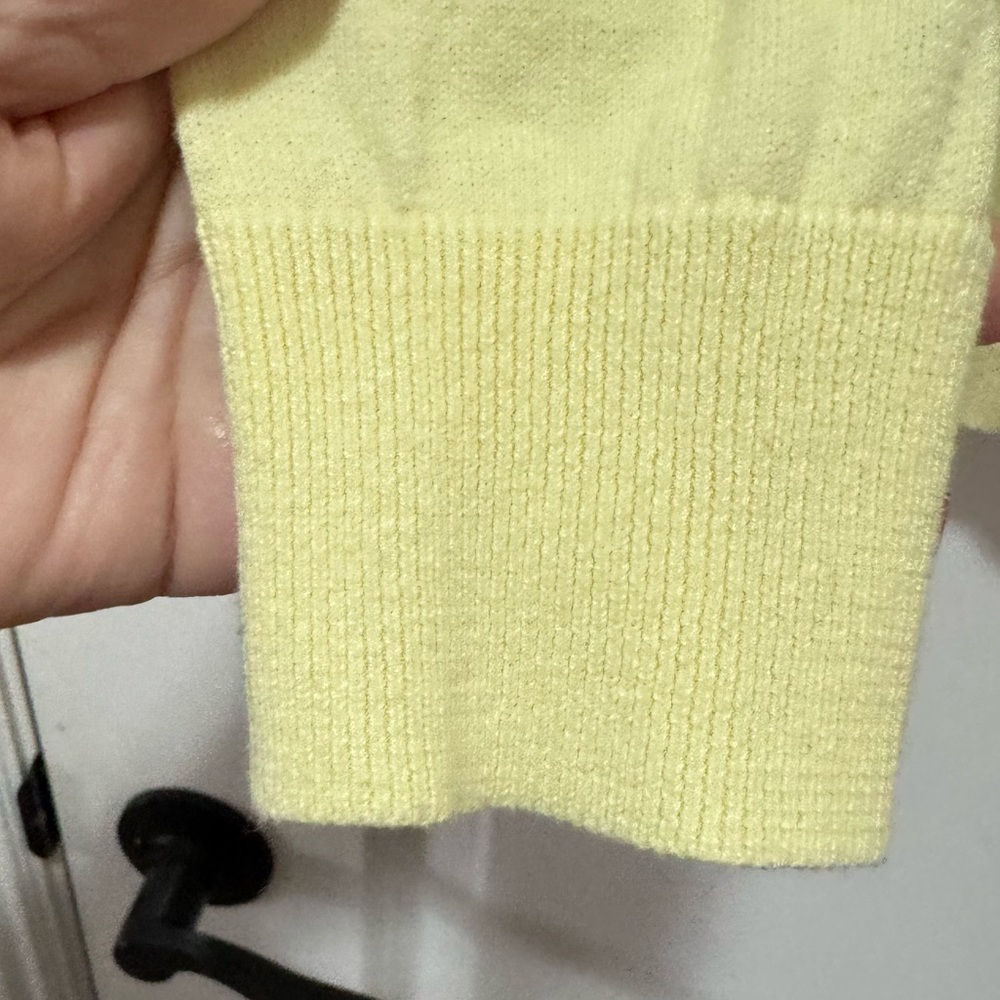 Faded glory size XXL women’s cardigan yellow sweater button down. P2P 23.-24. - Picture 4 of 6